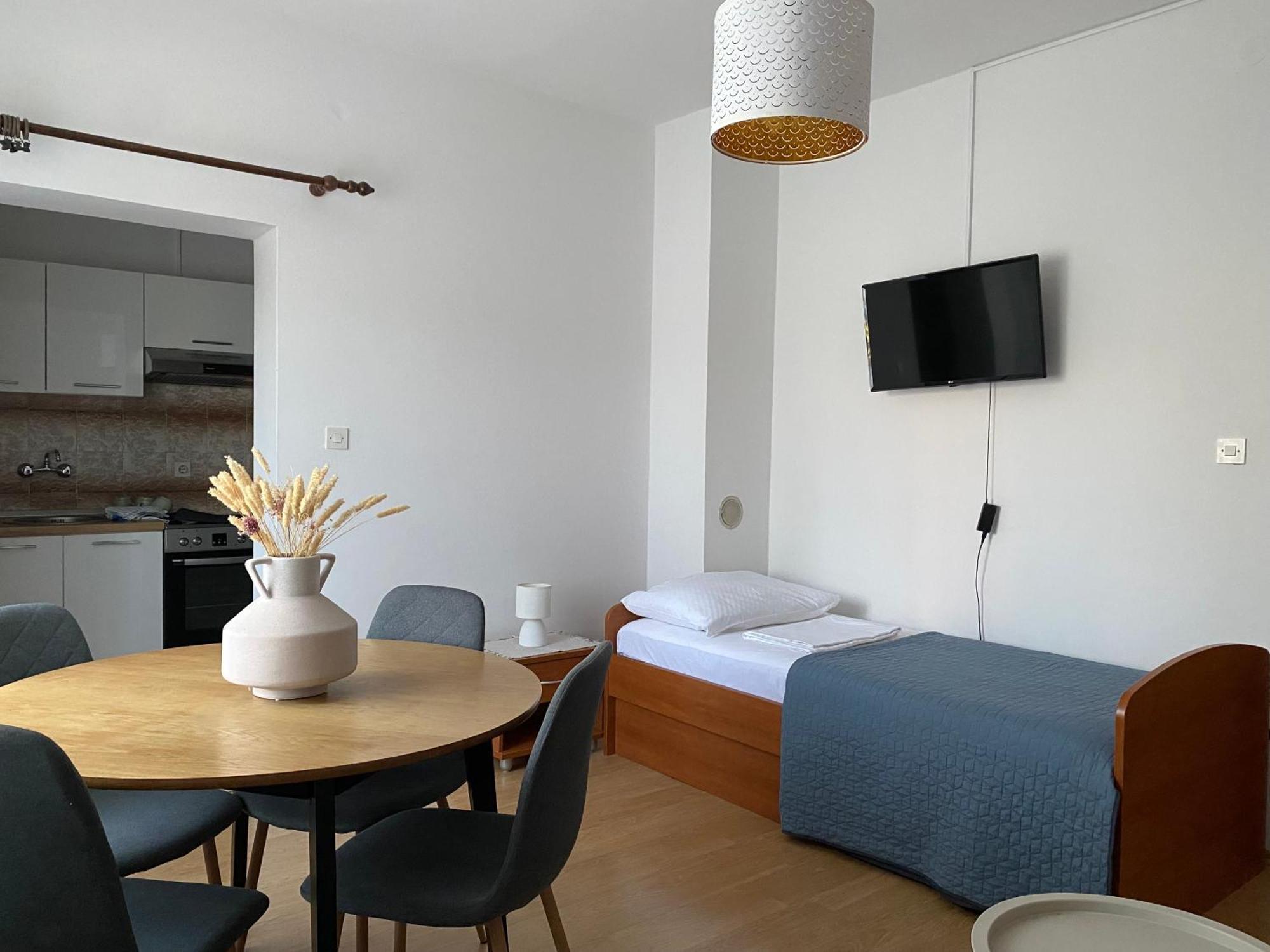 Apartments Maria 비오그라드나모루 외부 사진